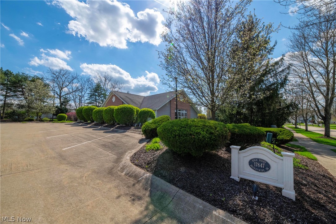 18211 Winchester Court Strongsville OH 44136