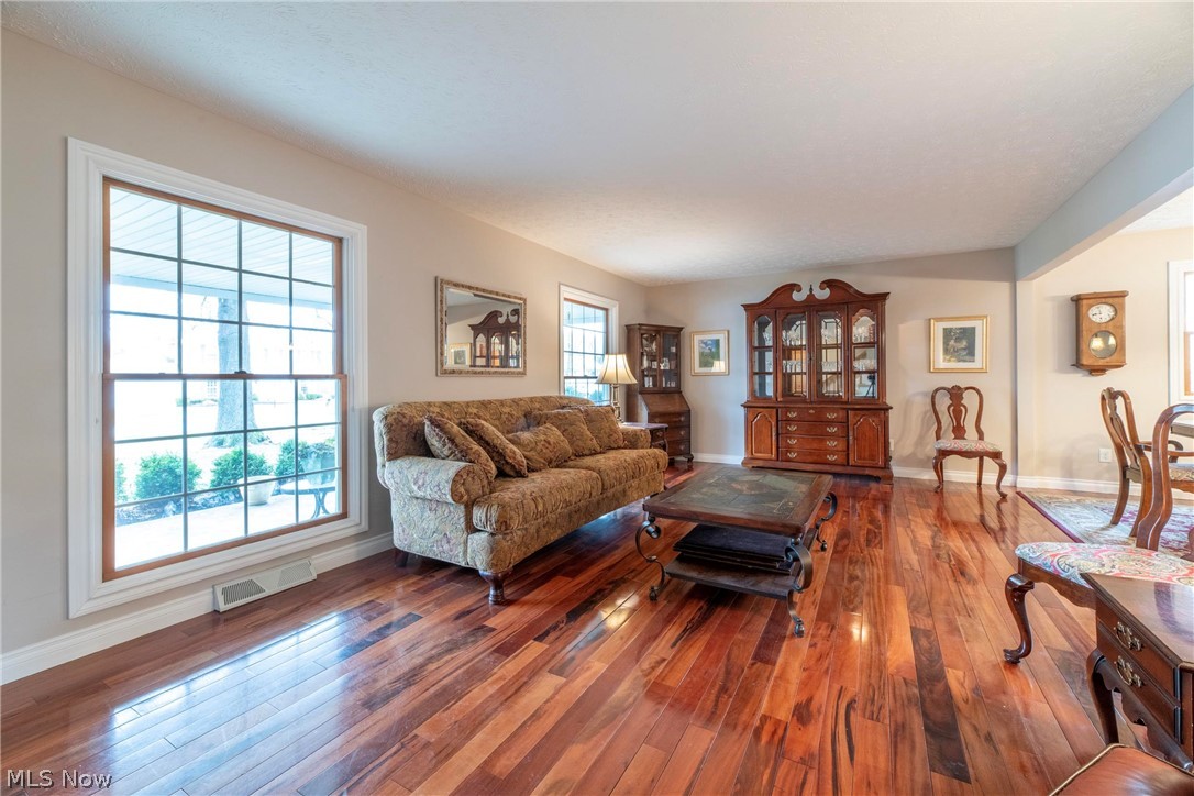18211 Winchester Court Strongsville OH 44136