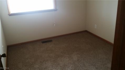 6574 Burton Drive Brook Park OH 44142