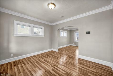 17913 Flamingo Avenue Cleveland OH 44135