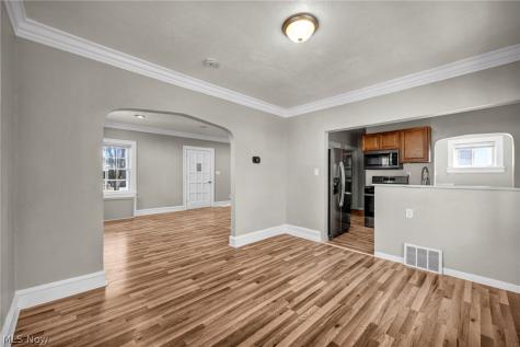 17913 Flamingo Avenue Cleveland OH 44135