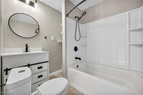17913 Flamingo Avenue Cleveland OH 44135