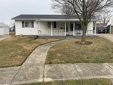 140 Crystal Court Bellevue OH 44811