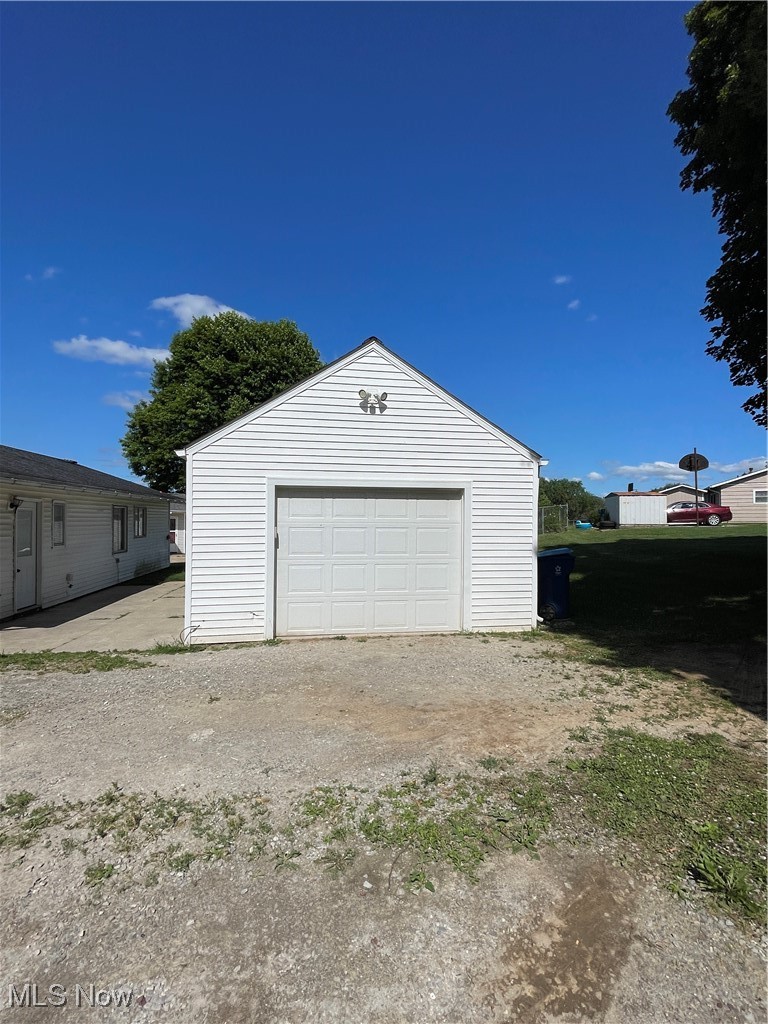 140 Crystal Court Bellevue OH 44811