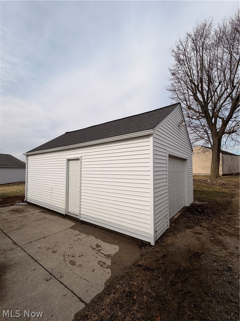 140 Crystal Court Bellevue OH 44811