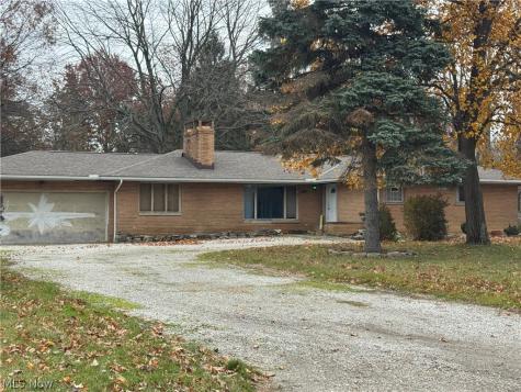 155 Richmond Road Richmond Heights OH 44143