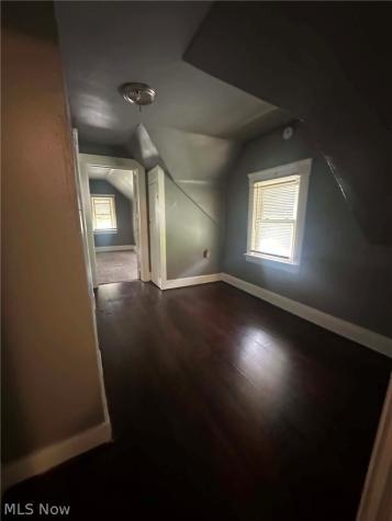 4263 E 163 Street Cleveland OH 44128