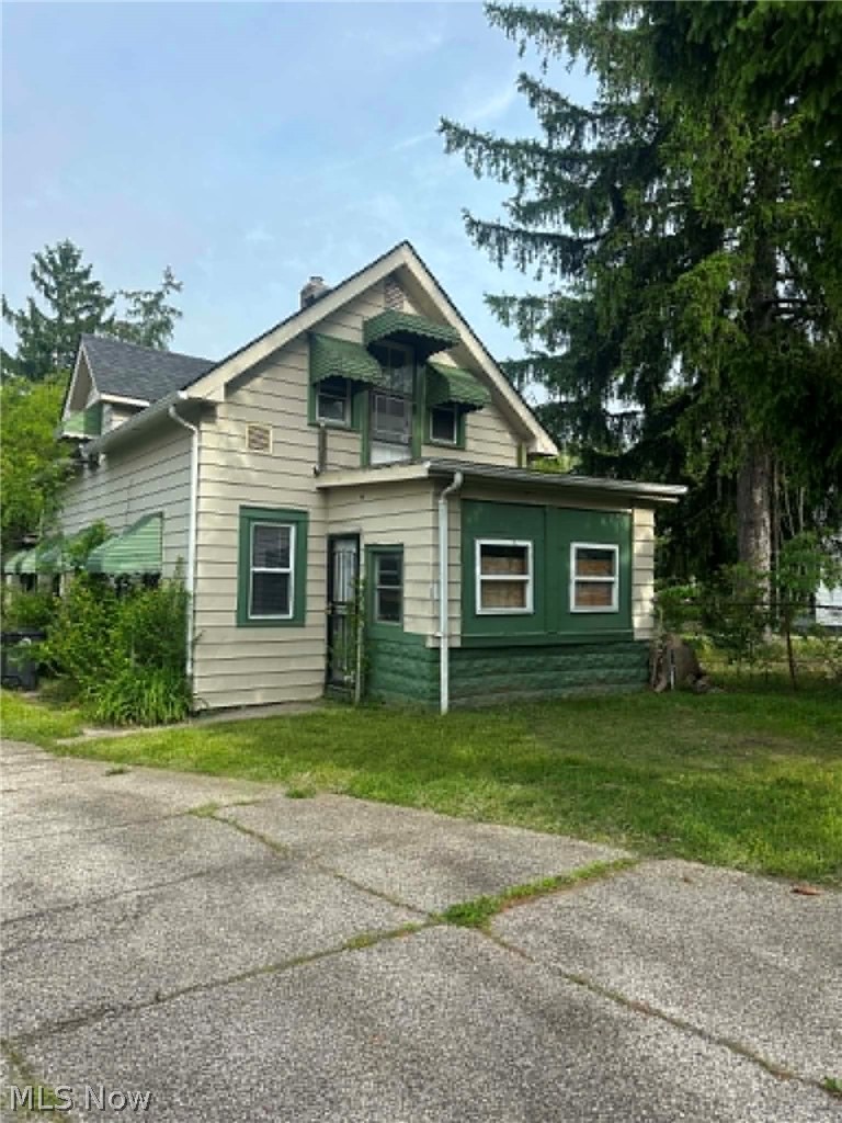 4263 E 163 Street Cleveland OH 44128