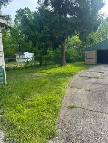 4263 E 163 Street Cleveland OH 44128