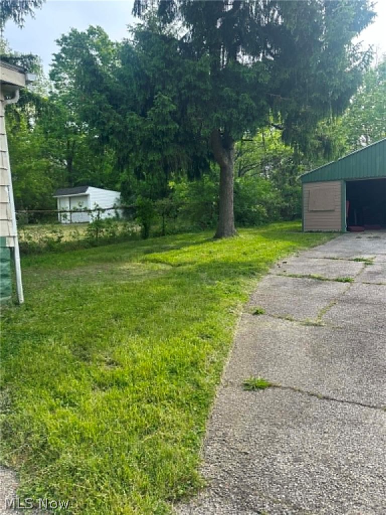 4263 E 163 Street Cleveland OH 44128
