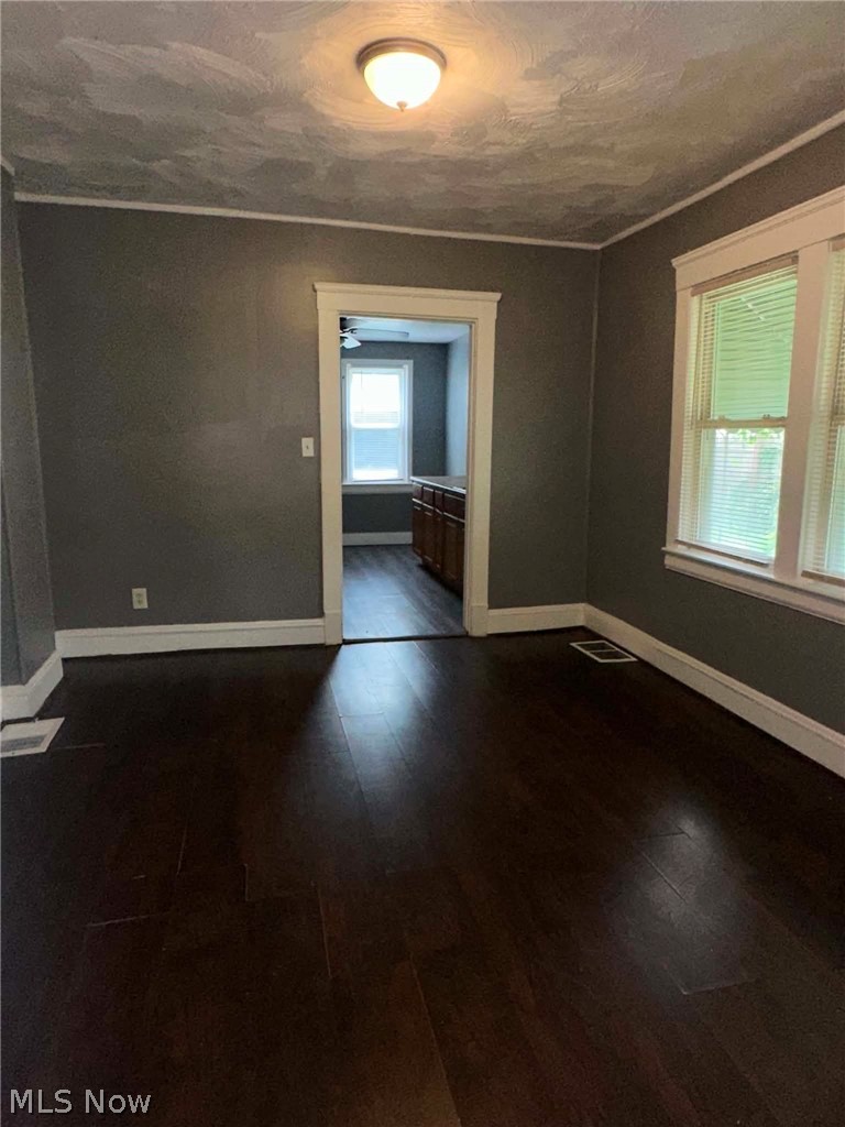 4263 E 163 Street Cleveland OH 44128