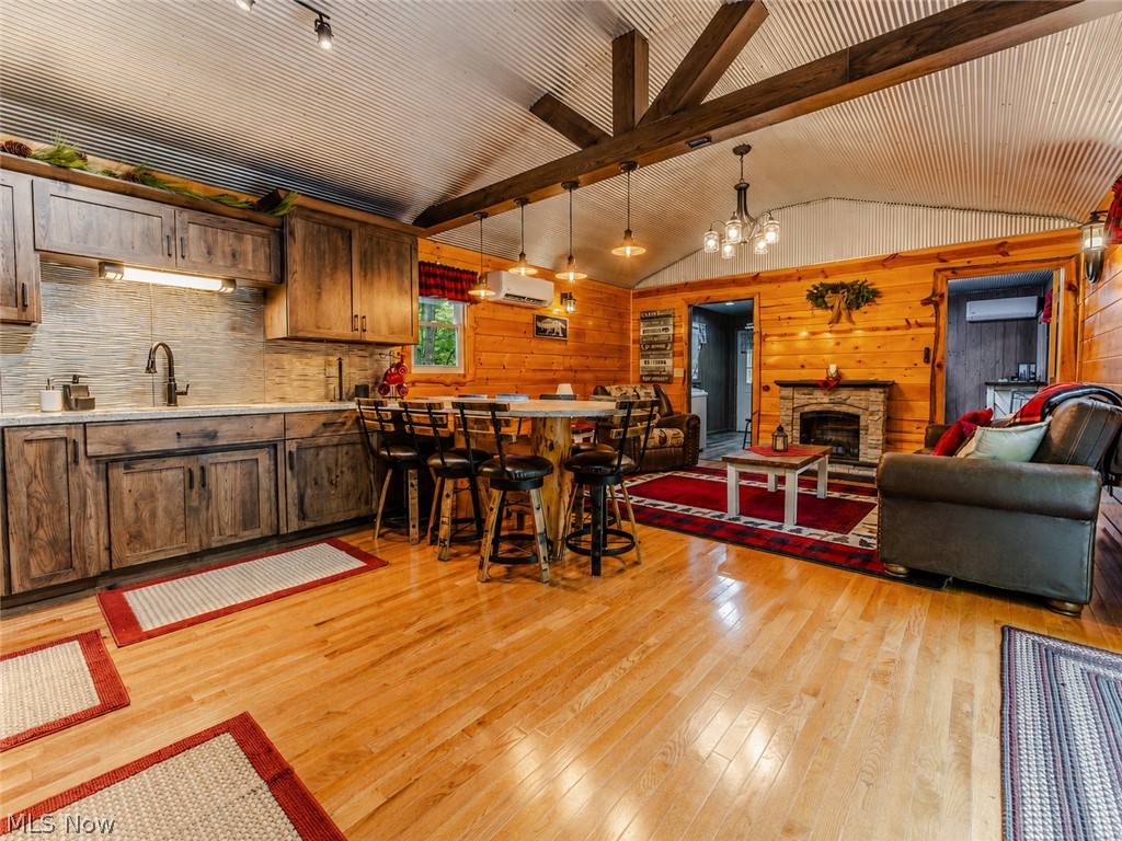5674 Pleasant Valley Road Nashport OH 43830