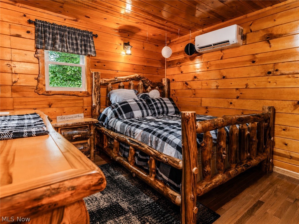 5674 Pleasant Valley Road Nashport OH 43830