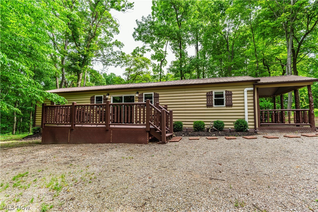 5674 Pleasant Valley Road Nashport OH 43830