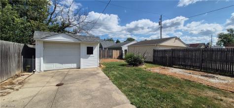 1112 Clearview Avenue Parma OH 44134