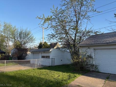 10305 S Highland Avenue Garfield Heights OH 44125