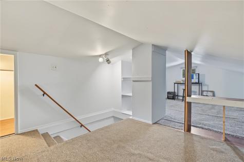 819 Sunset View Boulevard Tallmadge OH 44278