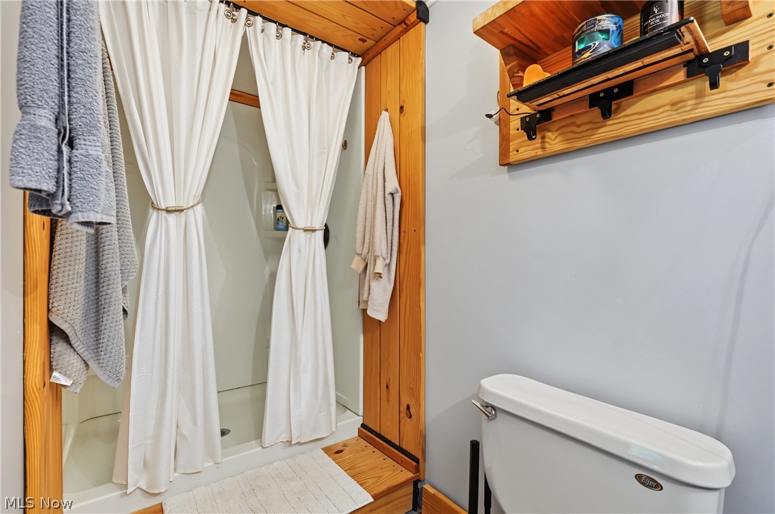819 Sunset View Boulevard Tallmadge OH 44278