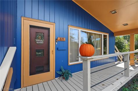 819 Sunset View Boulevard Tallmadge OH 44278