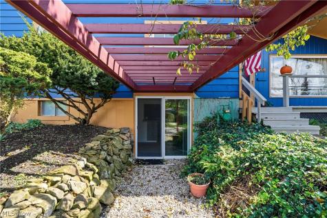 819 Sunset View Boulevard Tallmadge OH 44278