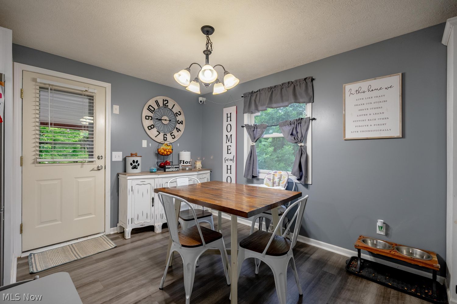 2515 Sussex Drive New Franklin OH 44216