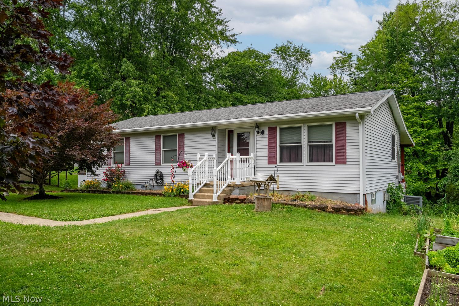 2515 Sussex Drive New Franklin OH 44216