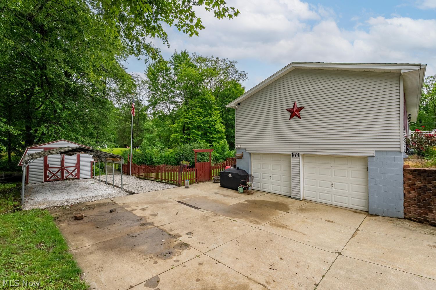2515 Sussex Drive New Franklin OH 44216