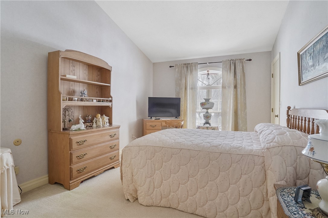 363 Woodbend Road Ravenna OH 44266