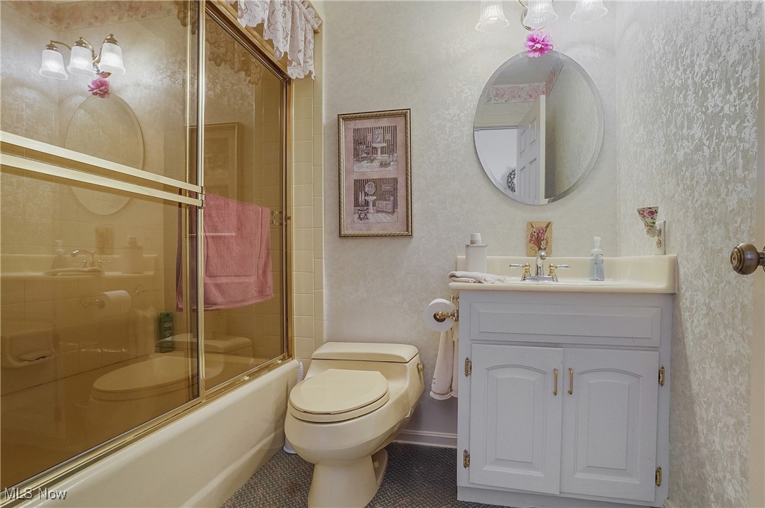 363 Woodbend Road Ravenna OH 44266