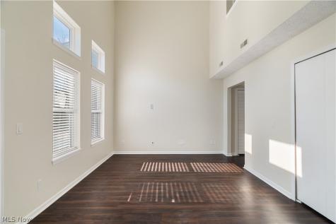 2165 Stonehenge Circle Akron OH 44319