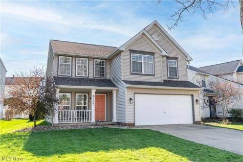 2165 Stonehenge Circle Akron OH 44319