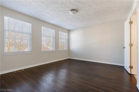 2165 Stonehenge Circle Akron OH 44319