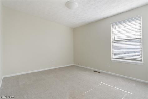 2165 Stonehenge Circle Akron OH 44319