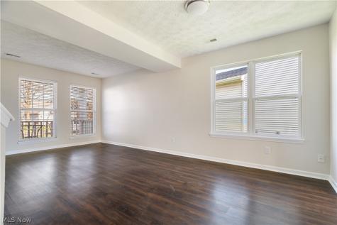 2165 Stonehenge Circle Akron OH 44319