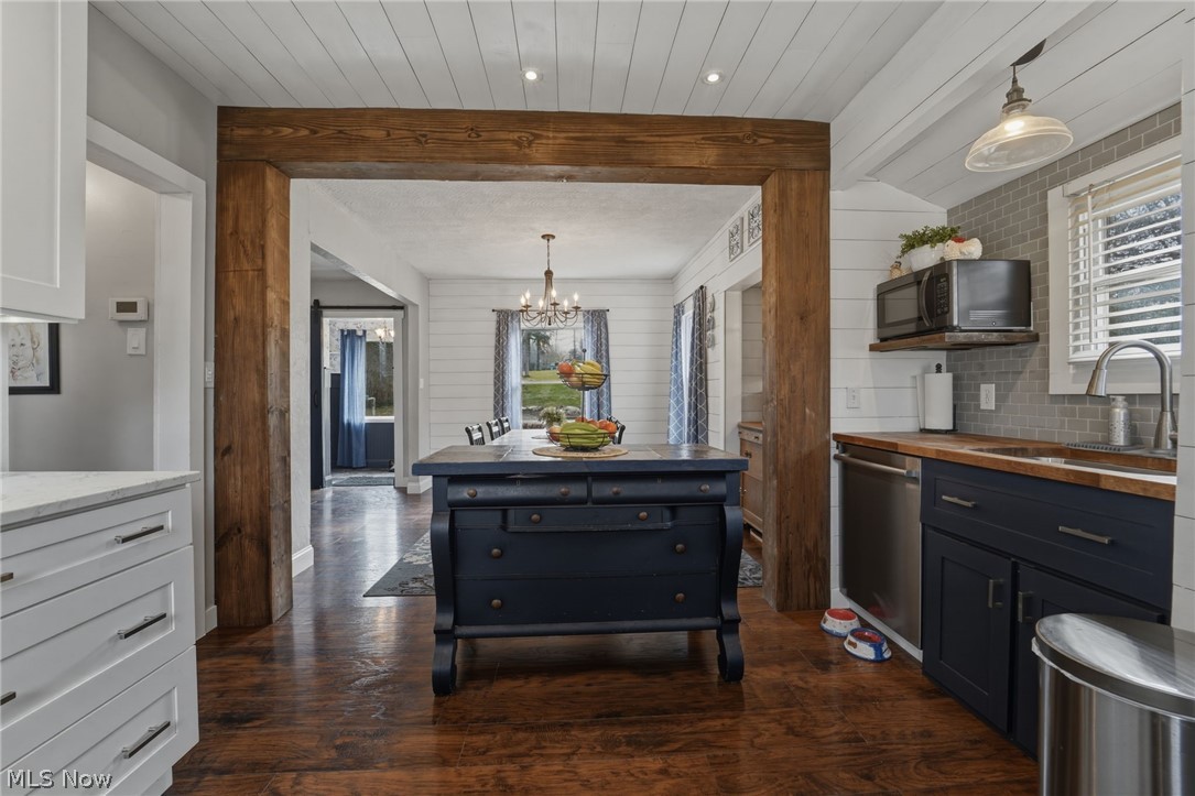 11028 Mayfield Road Chardon OH 44024