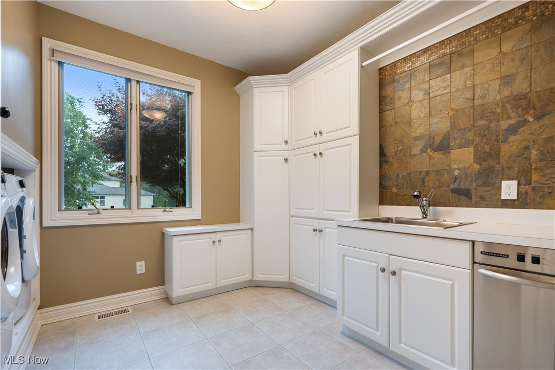 438 Club Drive Aurora OH 44202