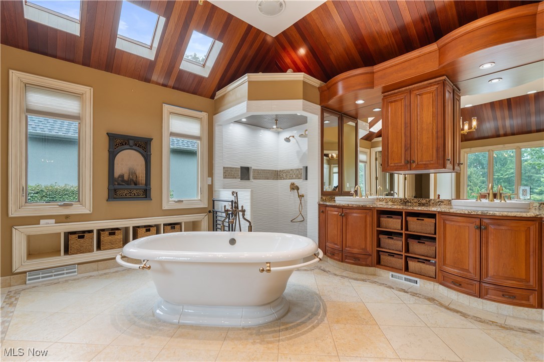 438 Club Drive Aurora OH 44202