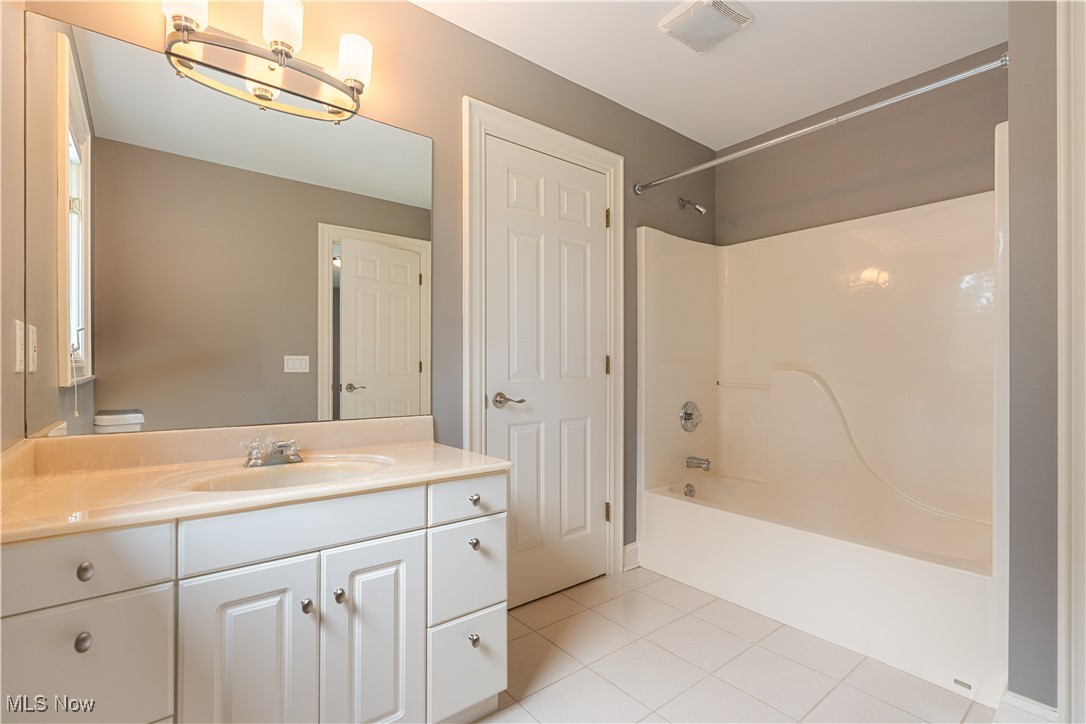 438 Club Drive Aurora OH 44202