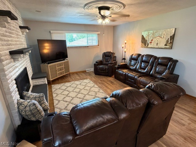 4609 Bond Warren OH 44483