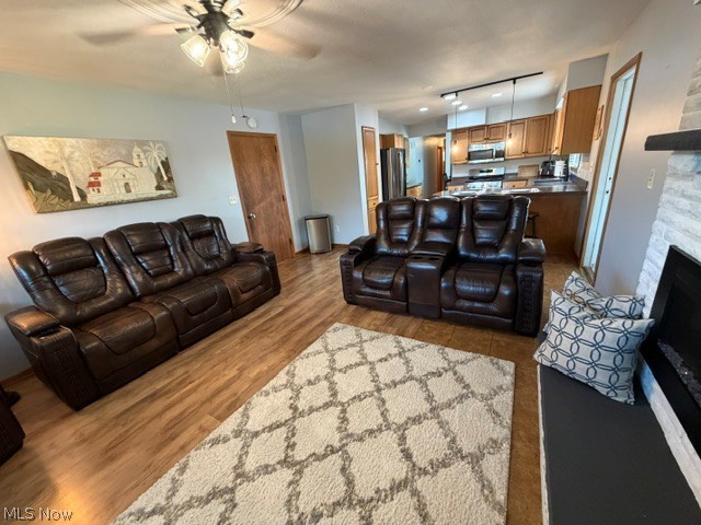 4609 Bond Warren OH 44483