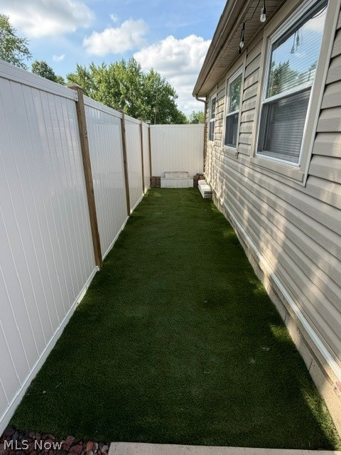 4609 Bond Warren OH 44483