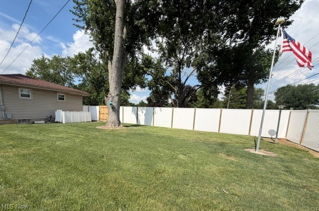4609 Bond Warren OH 44483