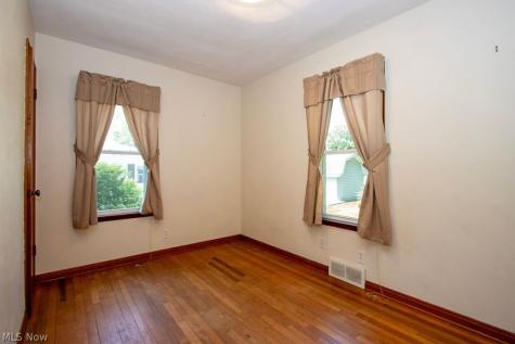 576 Hartzler Street Wooster OH 44691
