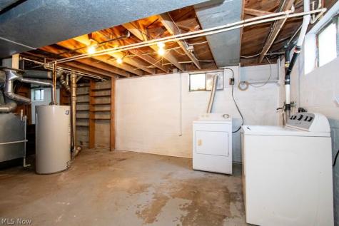 576 Hartzler Street Wooster OH 44691