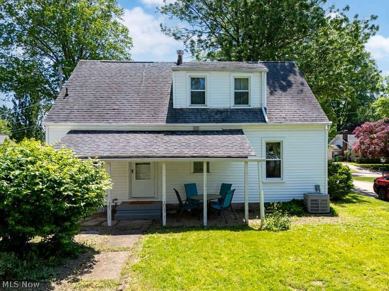 576 Hartzler Street Wooster OH 44691