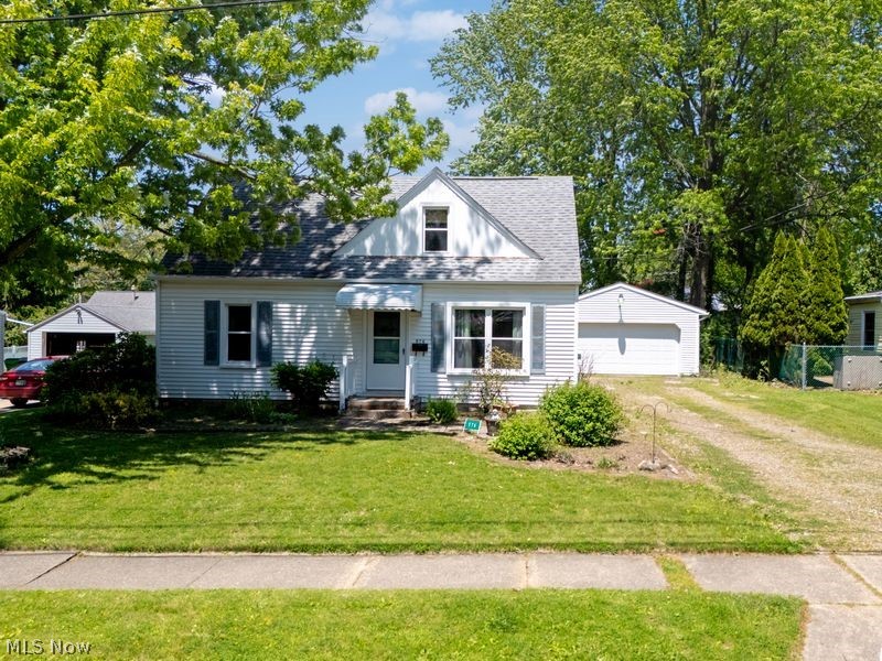 576 Hartzler Street Wooster OH 44691