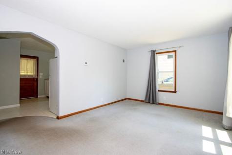 576 Hartzler Street Wooster OH 44691