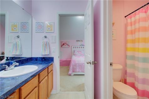 32 Houghton Road Northfield OH 44067