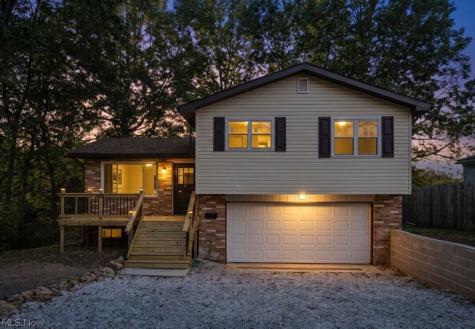 1302 East Avenue Akron OH 44307