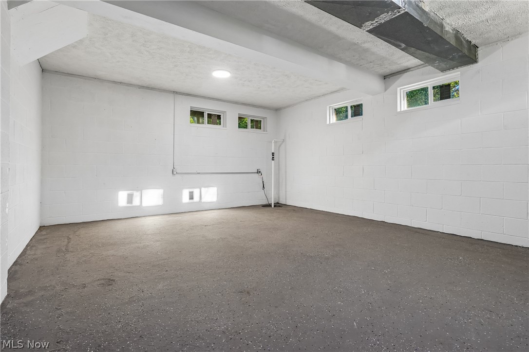 1302 East Avenue Akron OH 44307